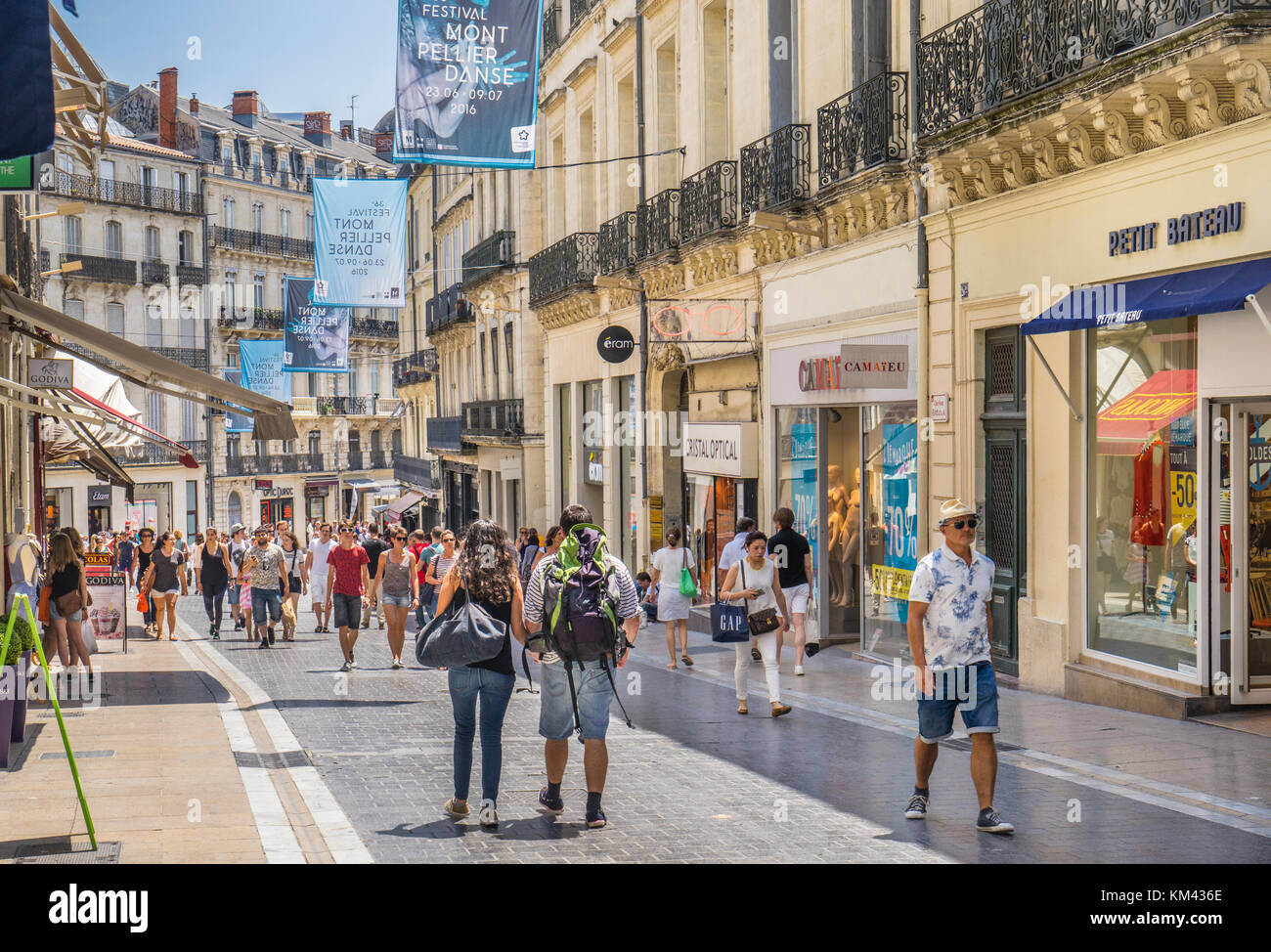 Frankreich, Hérault, Montpellier, belebten Rue de la Loge, im historischen Zentrum der Stadt ist eine wichtige historische und kommerziellen Arterie Stockfoto