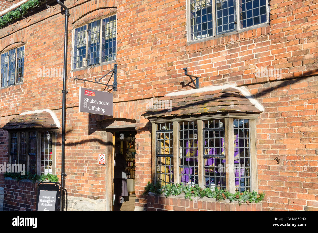 Das Shakespeare Geschenkartikelladen im Henley Street, Stratford-upon-Avon, Warwickshire, Großbritannien Stockfoto