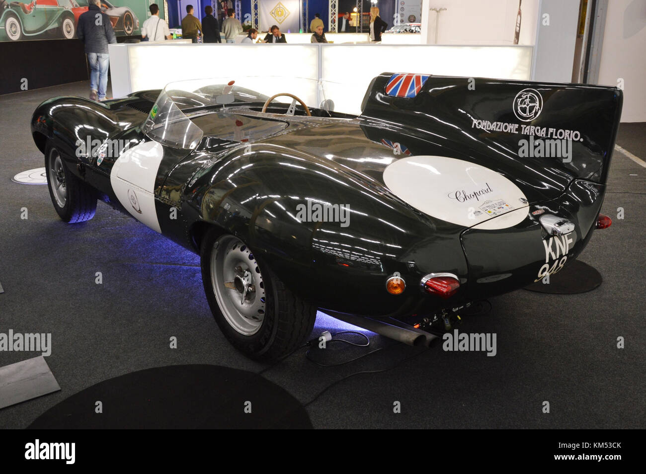 Jaguar D-Type, 1954, Jaguar MK 2, 1959, Jaguar MK IV Limousine, 1946, bei Oldtimer Paddova, Italien - 25. oktober 2015 Stockfoto