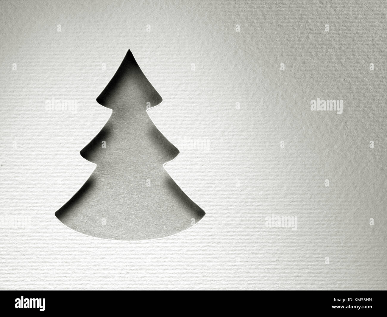 Weihnachtsbaum Papier schneiden Design vintage monochrome Card Stockfoto