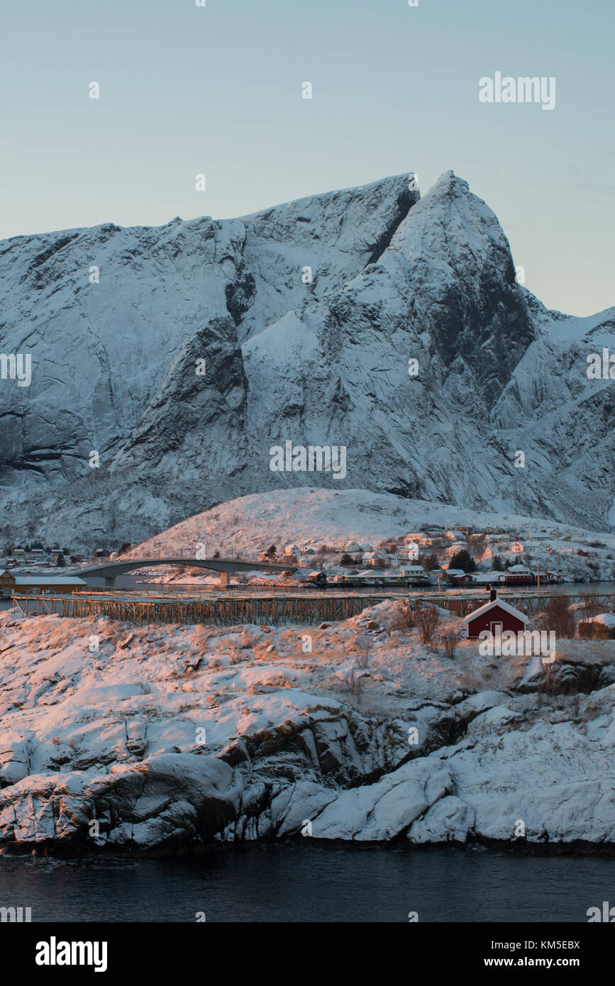 Die atemberaubende Stadt, hamnoy Lofoten Inseln, reine, Norwegen Stockfoto