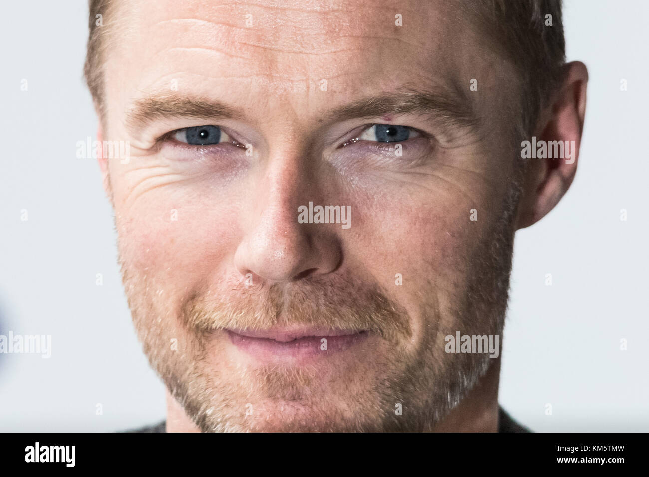 London, Großbritannien. 5 Dez, 2017. Sänger Ronan Keating nimmt an den jährlichen ICAP Nächstenliebe Tag. Credit: Guy Corbishley/Alamy leben Nachrichten Stockfoto