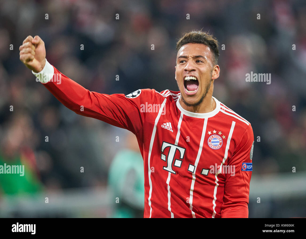 München, Deutschland. 05 Dez, 2017. fc Bayern München, München, 05. Dezember 2017 Corentin tolisso, Fcb 24 sein Ziel feiert für 3-1, Jubeln, Freude, Emotionen, feiern, lachen, Jubeln, Jubeln, reißt die Arme, ballte die Faust, FC Bayern München - Paris sg 3-1 Fußball UEFA Champions League in München, Deutschland, 05. Dezember 2017 Quelle: Peter Schatz/alamy leben Nachrichten Stockfoto
