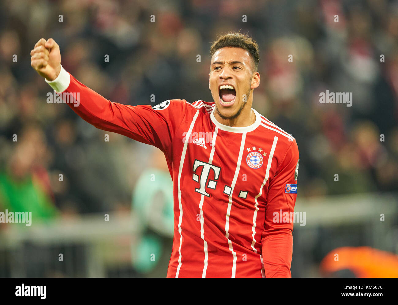 München, Deutschland. 05 Dez, 2017. fc Bayern München, München, 05. Dezember 2017 Corentin tolisso, Fcb 24 sein Ziel feiert für 3-1, Jubeln, Freude, Emotionen, feiern, lachen, Jubeln, Jubeln, reißt die Arme, ballte die Faust, FC Bayern München - Paris sg 3-1 Fußball UEFA Champions League in München, Deutschland, 05. Dezember 2017 Quelle: Peter Schatz/alamy leben Nachrichten Stockfoto