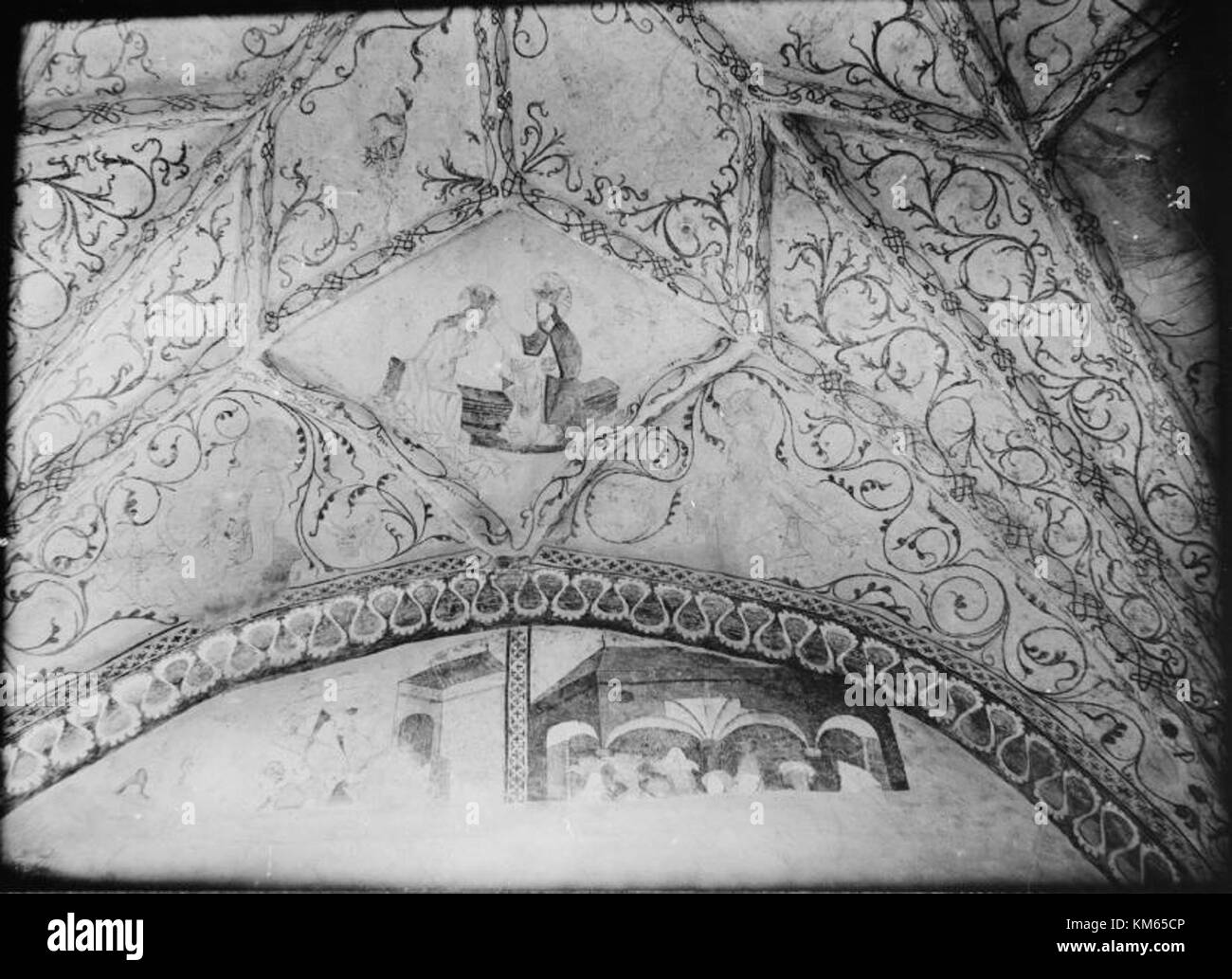 Sala Sockenkyrka ist eine Kirche in Sala, Schweden, die für ihre architektonische Schönheit und historische Bedeutung bekannt ist. Die Kirche ist ein wichtiges Wahrzeichen sowohl für religiöse als auch für kulturelle Zwecke in der Region. Stockfoto