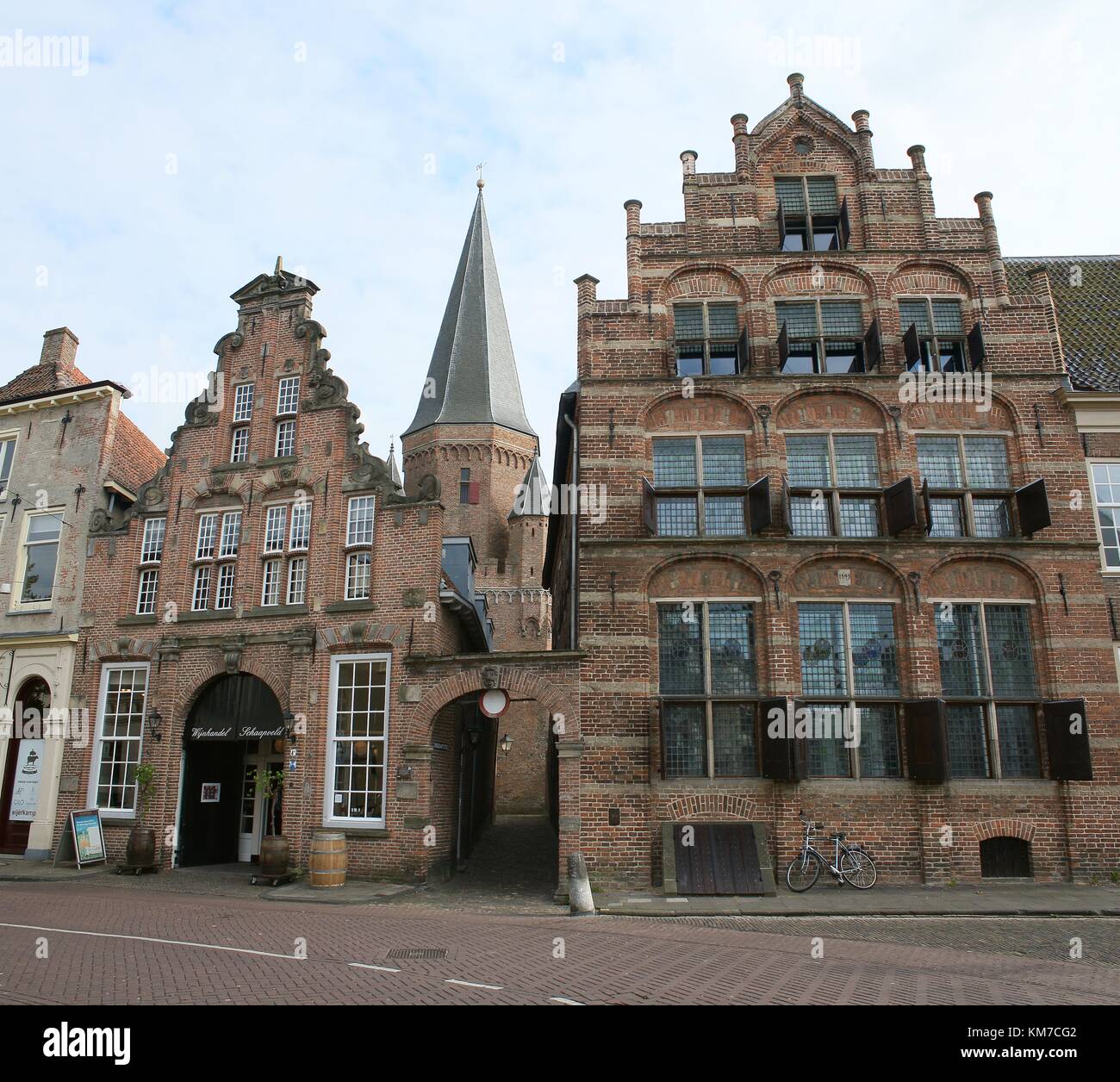 Mittelalterliche Häuser an Zaadmarkt und Pelikaanstraat in der Altstadt von Zutphen, Gelderland (GELDRISCHEN Provinz), Die Niederlande Stockfoto