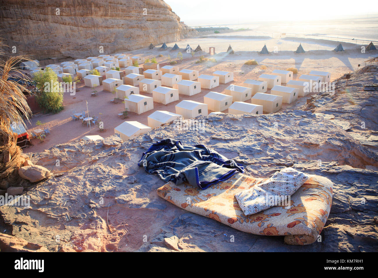 Erleben Sie die Beduinen leben und Gastfreundschaft in Wadi Rum, Jordanien Stockfoto