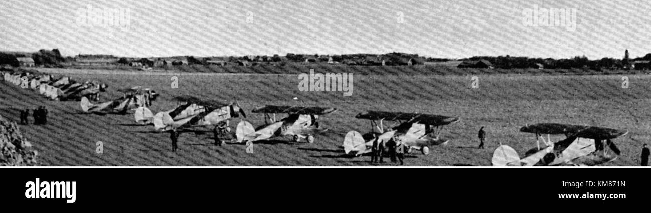 Die Hawker Hart ist ein britischer Doppeldecker, der in den frühen 1930er Jahren gebaut wurde Es diente als leichter Bomber und Aufklärungsflugzeug in der Royal Air Force und spielte während seines Dienstes eine Schlüsselrolle bei militärischen Operationen. Das Flugzeug ist bekannt für sein Design und seinen Beitrag zur Geschichte der militärischen Luftfahrt. Stockfoto