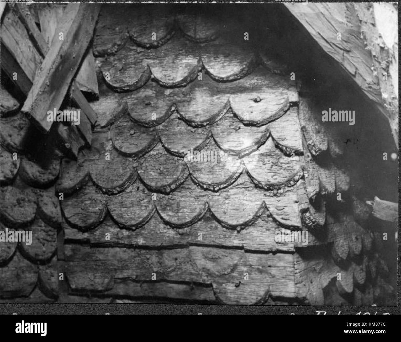 Die Kirche Pelarne in der Gemeinde Vimmerby, Schweden, ist eine mittelalterliche Kirche mit historischer und architektonischer Bedeutung. Die Kirche ist ein wichtiger Teil des lokalen kulturellen und religiösen Erbes und dient immer noch der Gemeinde als Gottesdienst. Stockfoto