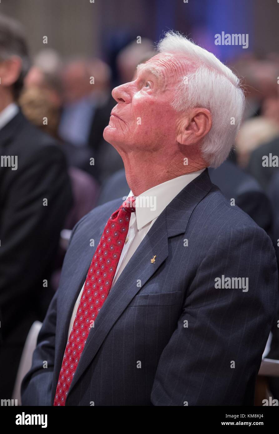 Ehemalige NASA-Mission Apollo 17 Astronaut gene Cernan besucht einen Erinnerungsservice für NASA-Astronaut Neil Armstrong an der Washington National Cathedral September 13, 2012 in Washington, DC. Armstrong war der erste Mann auf dem Mond während der Apollo 11 Mission zu gehen. (Foto von Bill ingalls über planetpix) Stockfoto