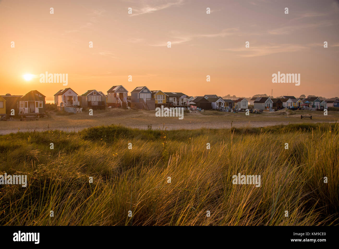 Der Strand Hütten von Mudeford in Dorset. Stockfoto