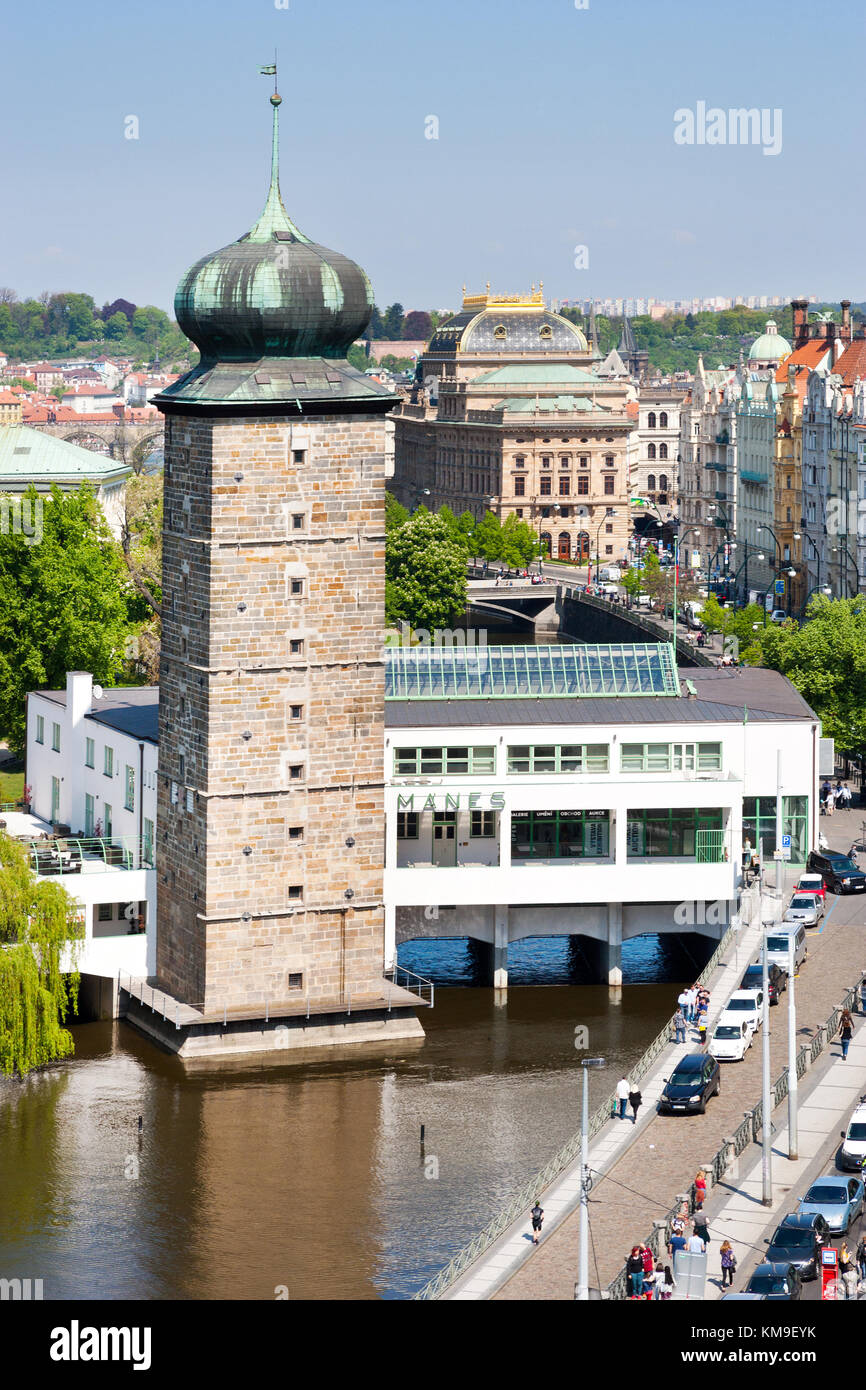 renesanční Šítkovská věž, galerie Mánes, Nové Město, Praha, Česká republika / Renaissance Sitkovska Wasserturm auf Moldau und Manes Galerie (con Stockfoto