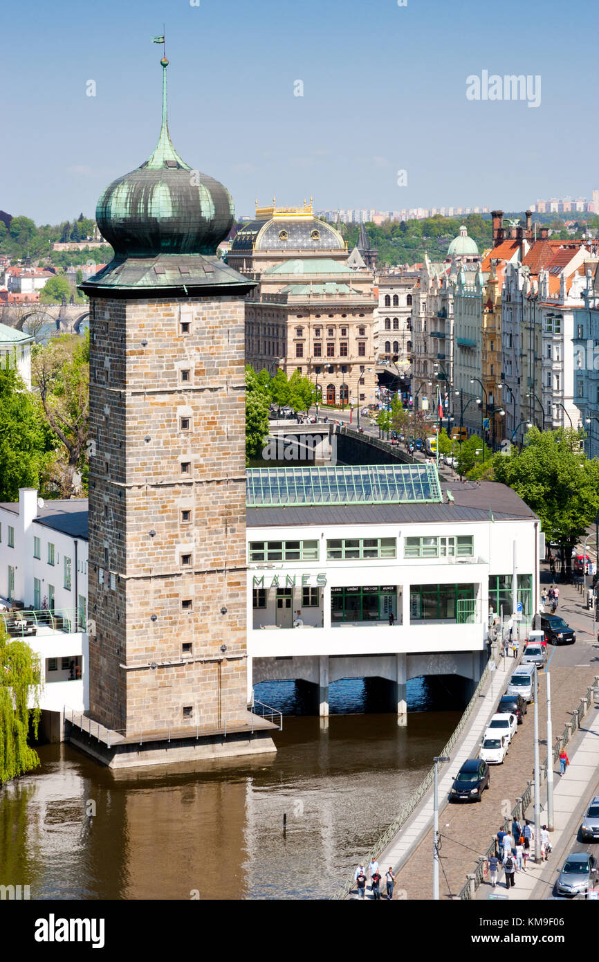 renesanční Šítkovská věž, galerie Mánes, Nové Město, Praha, Česká republika / Renaissance Sitkovska Wasserturm auf Moldau und Manes Galerie (con Stockfoto