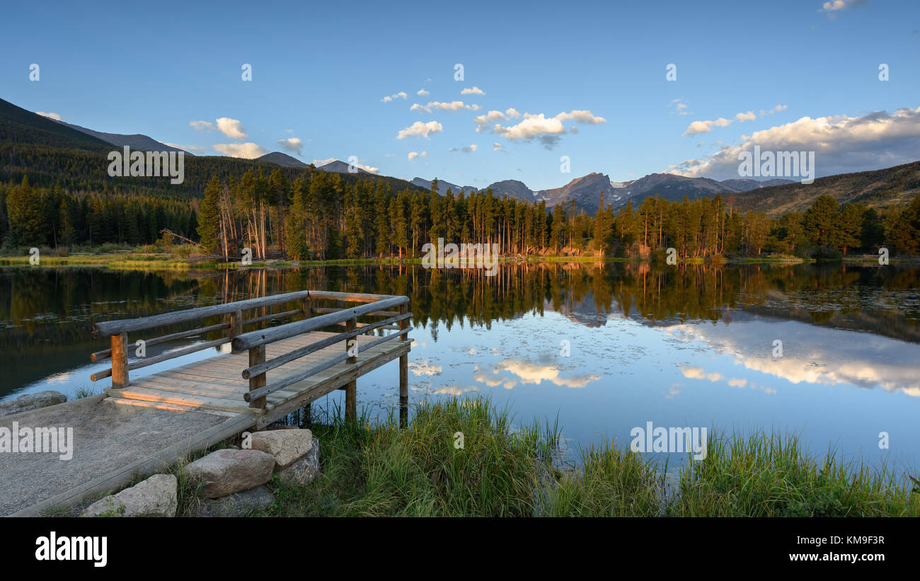 Sprague Lake bei Sonnenaufgang, Rocky Mountain National Park, Grand Lake, Colorado, USA Stockfoto