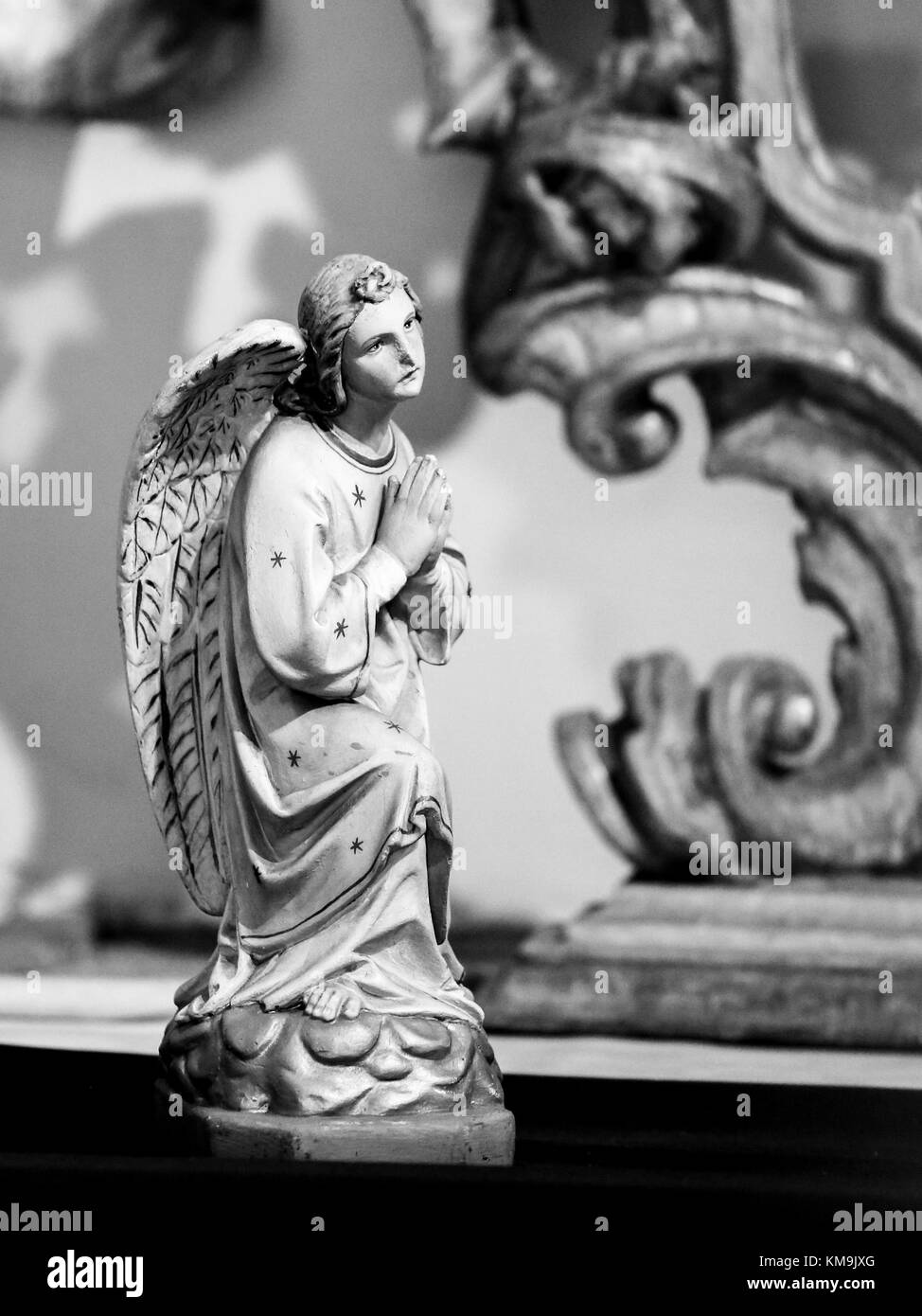 Statue eines betenden Engel in der Loreta Kirche, Prag Stockfoto