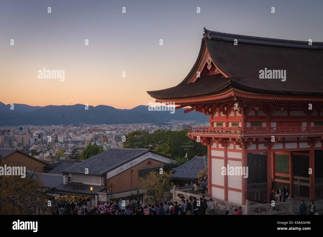 Sonnenuntergang am Kiyomizu-dera, Kyoto, Japan Stockfoto