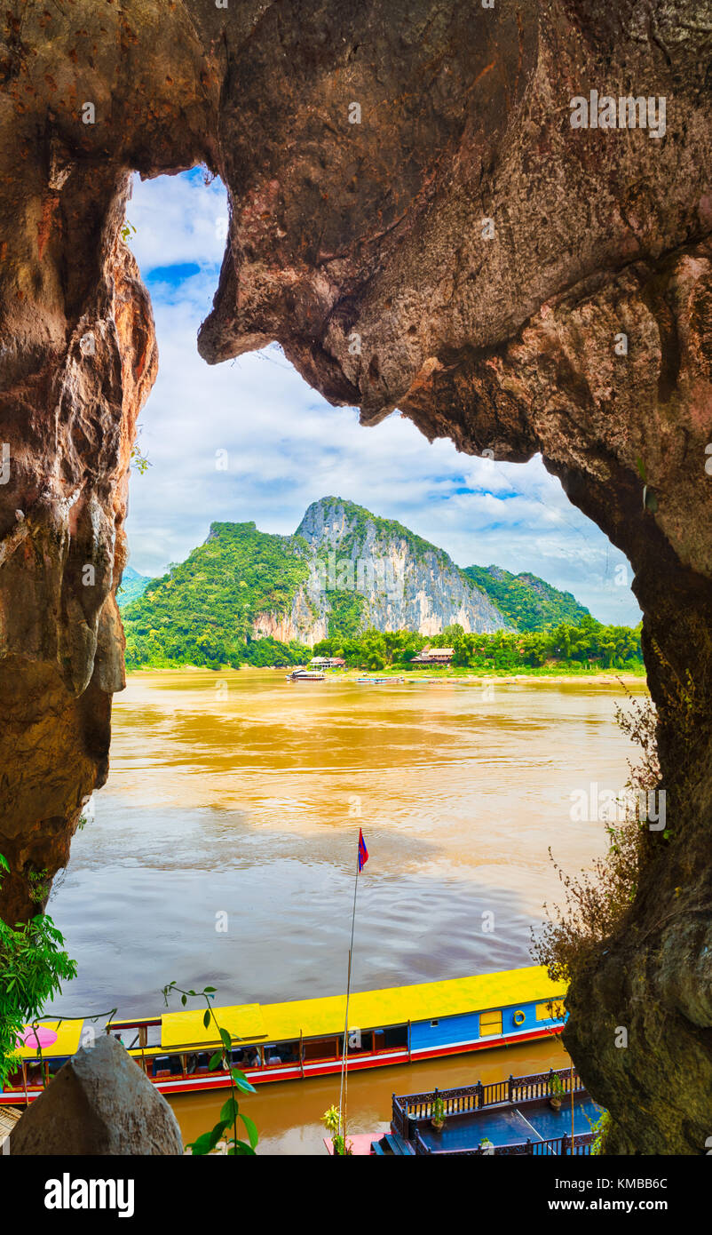 Blick von der Pak Ou Höhle. wunderschöne Landschaft. Luang Prabang. Laos. Stockfoto
