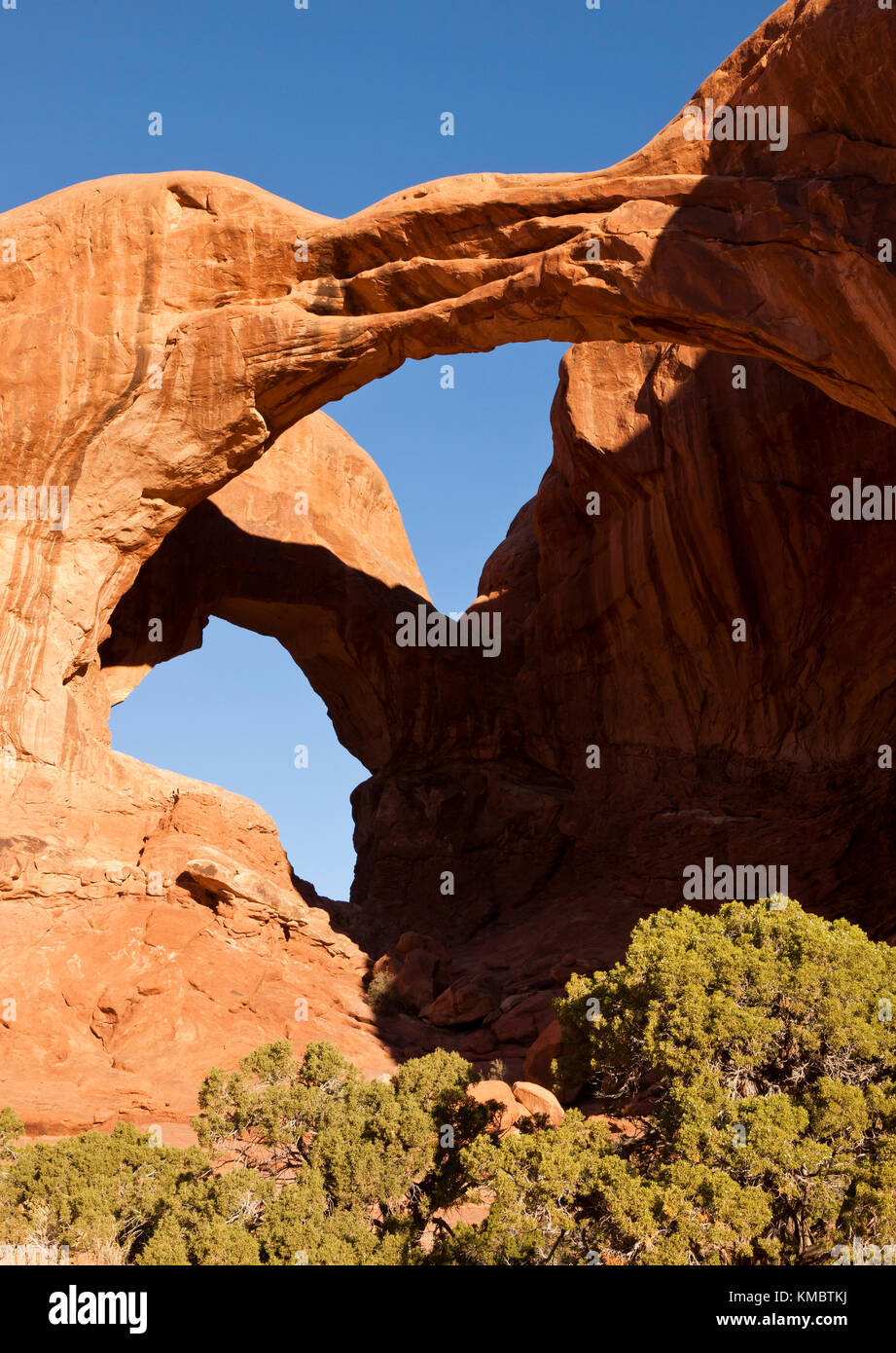 Double O Arch im Arches National Park in der Nähe von Moab, Utah, USA Stockfoto