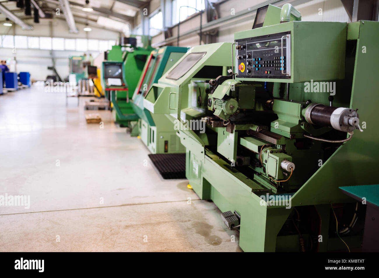 Industrie Fabrik mit CNC-Maschinen Stockfoto Industrie Fabrik mit CNC-Maschinen Stockfoto