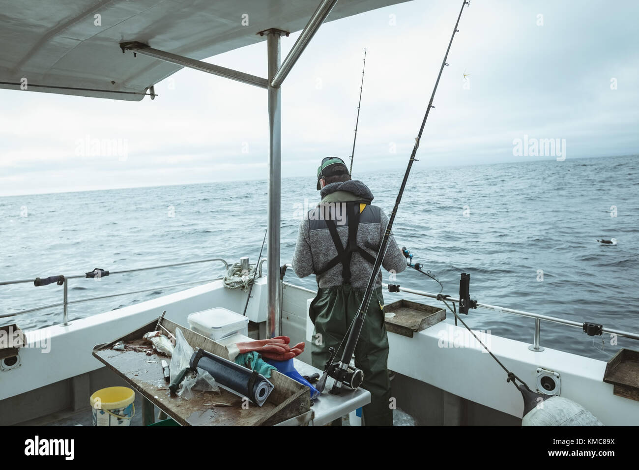 Welle vom boot Fotos und Bildmaterial in hoher Auflösung Alamy