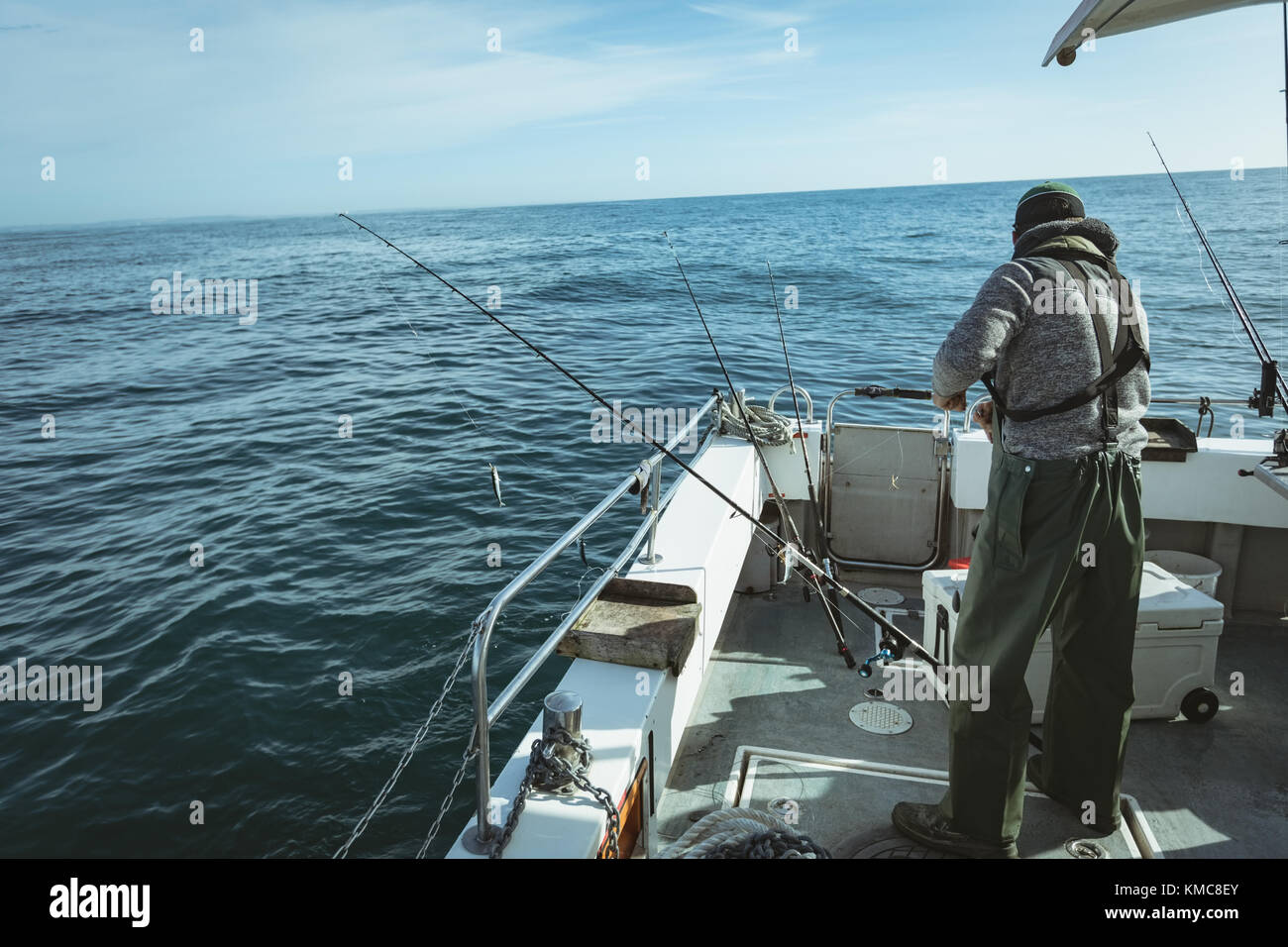 Welle vom boot Fotos und Bildmaterial in hoher Auflösung Alamy