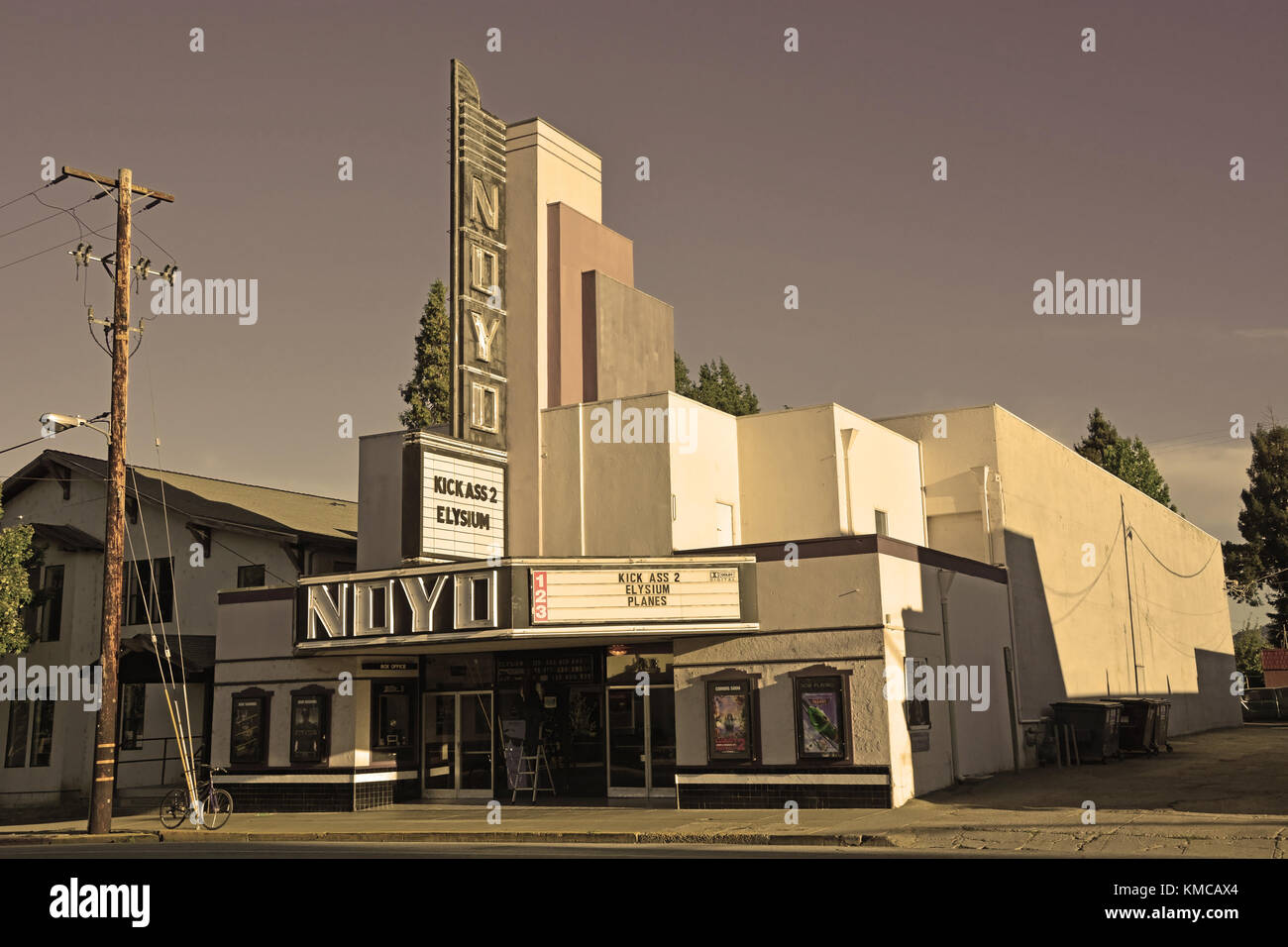 Willits, Ca, USA - 15. August: willits Kino in Sepia Ton am 15. August 2013. willits ist ein Herz von Mendocino County, Kalifornien, USA Stockfoto