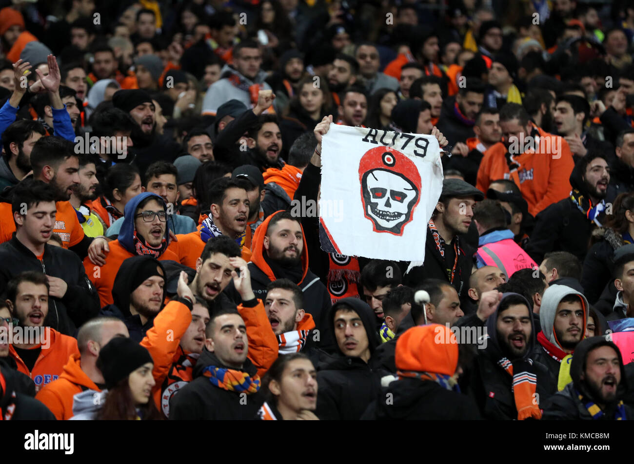 APOEL Nikosia in der steht vor der UEFA Champions League, Gruppe H Match im Wembley Stadion, London. Stockfoto