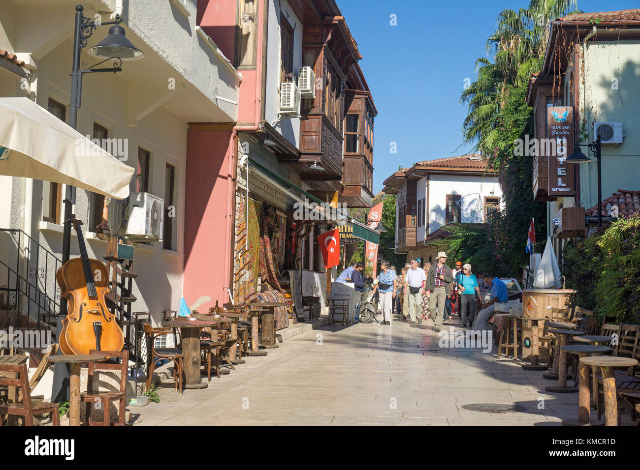 Bars und Tavernen im Kaleici, der Altstadt von Antalya, Türkische Riviera, Türkei Stockfoto