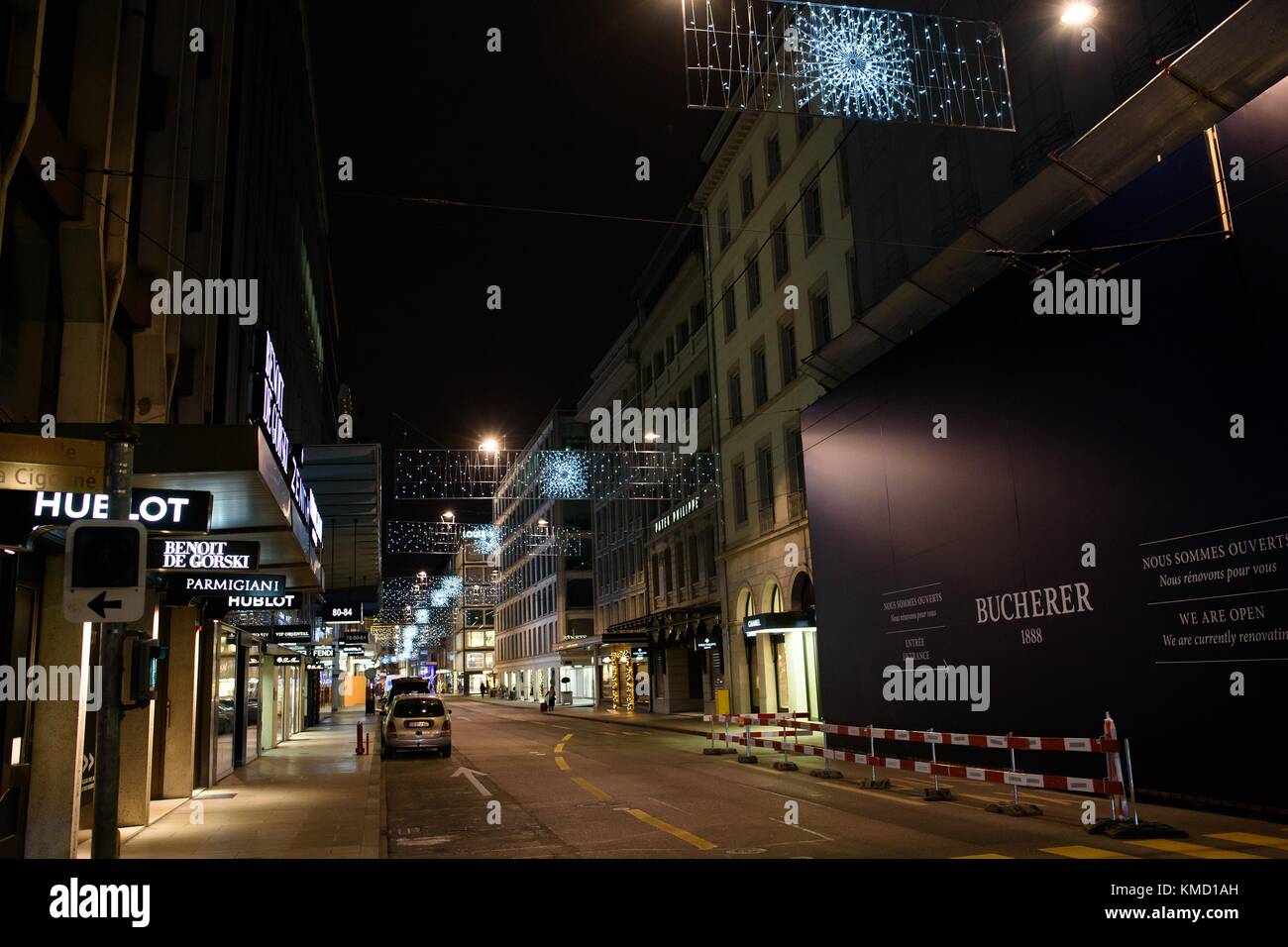 La Voie lactée vom Daniel Schlaepfer Geneva Lux Art Festival.in Genf, entlang der Rue du Rhône, bietet dieses Werk einen Ausflug zu den Stars. Stockfoto