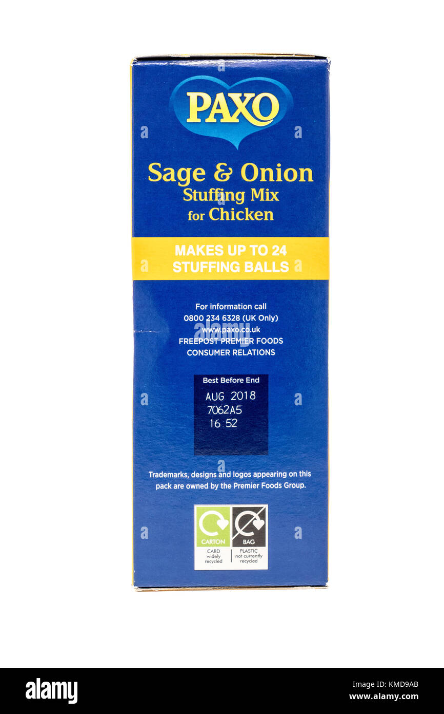 Die Seite eines Box der Marke Paxo stuffing Mix, am Besten vor dem Enddatum und Informationen über Recycling Stockfoto