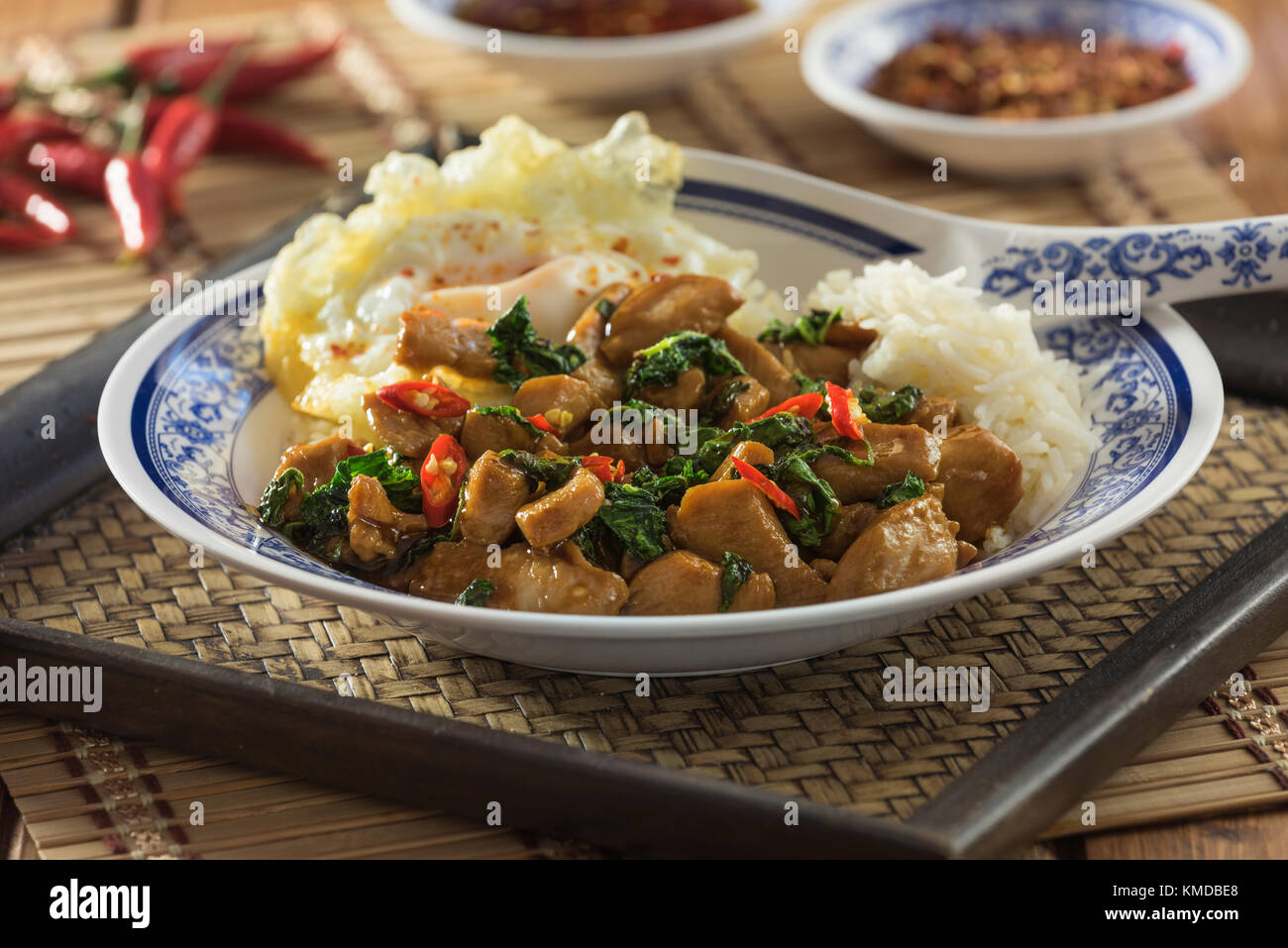 Thai basil Huhn. Pad kra-pao Gai. Thailand Essen Stockfoto