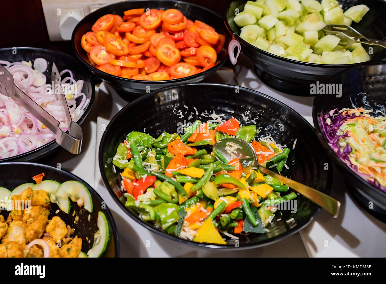 Buffet vegetarisches Frühstück im Hotel. Stockfoto
