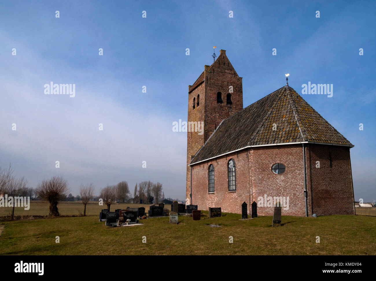 Die bartholomeus Kirche im friesischen Dorf westhem Stockfoto