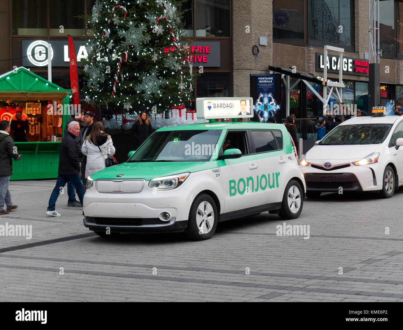 Quebec, Kanada. Teo taxi Elektrische cab in der Innenstadt von Montreal Stockfoto
