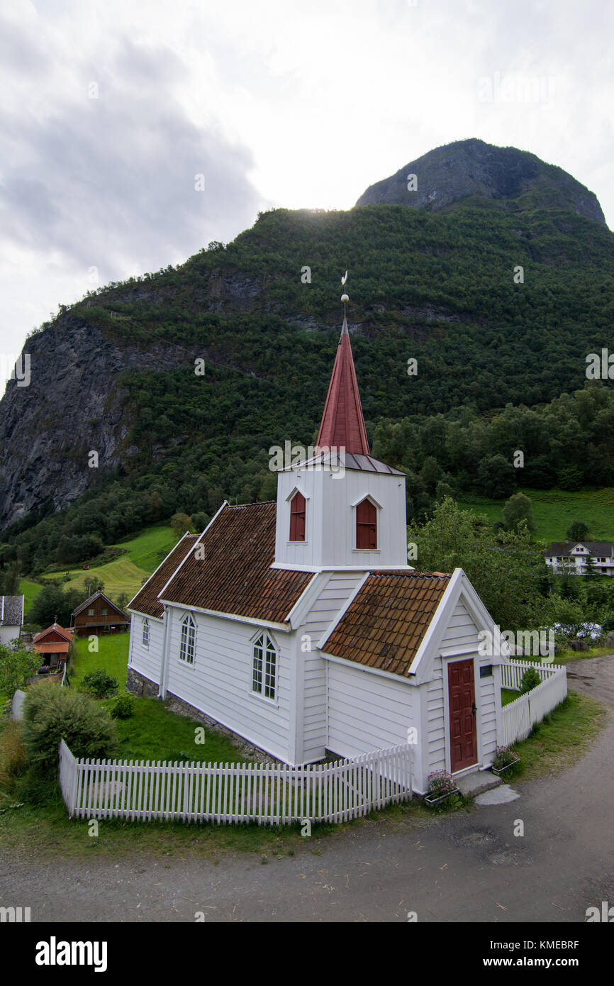 Undredal Stabkirche ist eine Stabkirche in aurland Kommune in Sogn und Fjordane County, Norwegen. Stockfoto