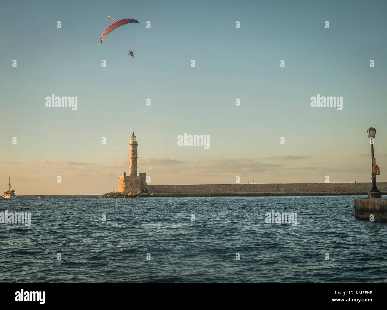Blick auf den Hafen in Chania auf der Insel Kreta, Griechenland Stockfoto