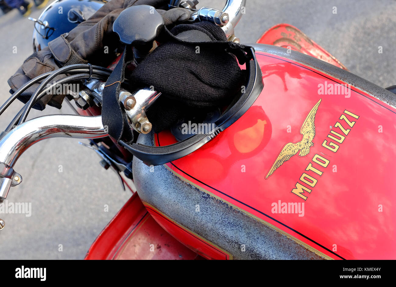 Vintage Moto Guzzi Motorrad Kraftstofftank, Florenz, Italien Stockfoto