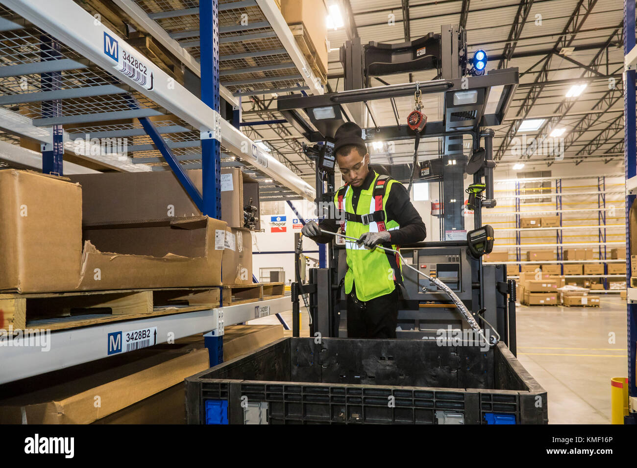 Romulus, Michigan ein mopar Auto Parts Distribution Center. mopar ist die Auto Teile Betrieb