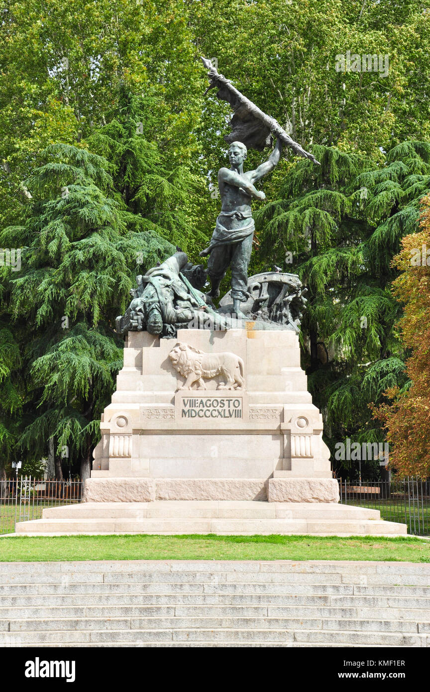 Denkmal für die Gefallenen, Piazza 8. Agosto, Bologna, Italien Stockfoto