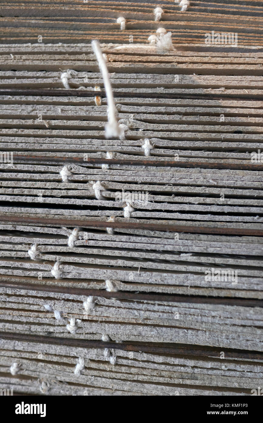 Die Lochkarten aus dem 19. Jahrhundert Jacquard Textil Webstuhl Stockfoto