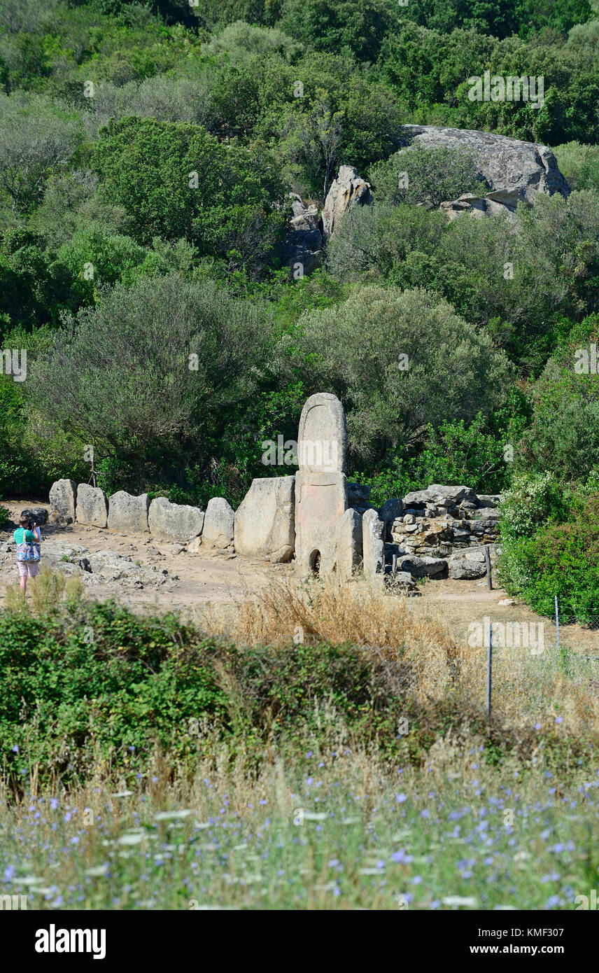 Tomba dei Giganti Coddu Vecchiu, Giants Grab von Coddu Vecchiu, Arcachena, Costa Smeralda, Sardinien, Italien, Europa Stockfoto