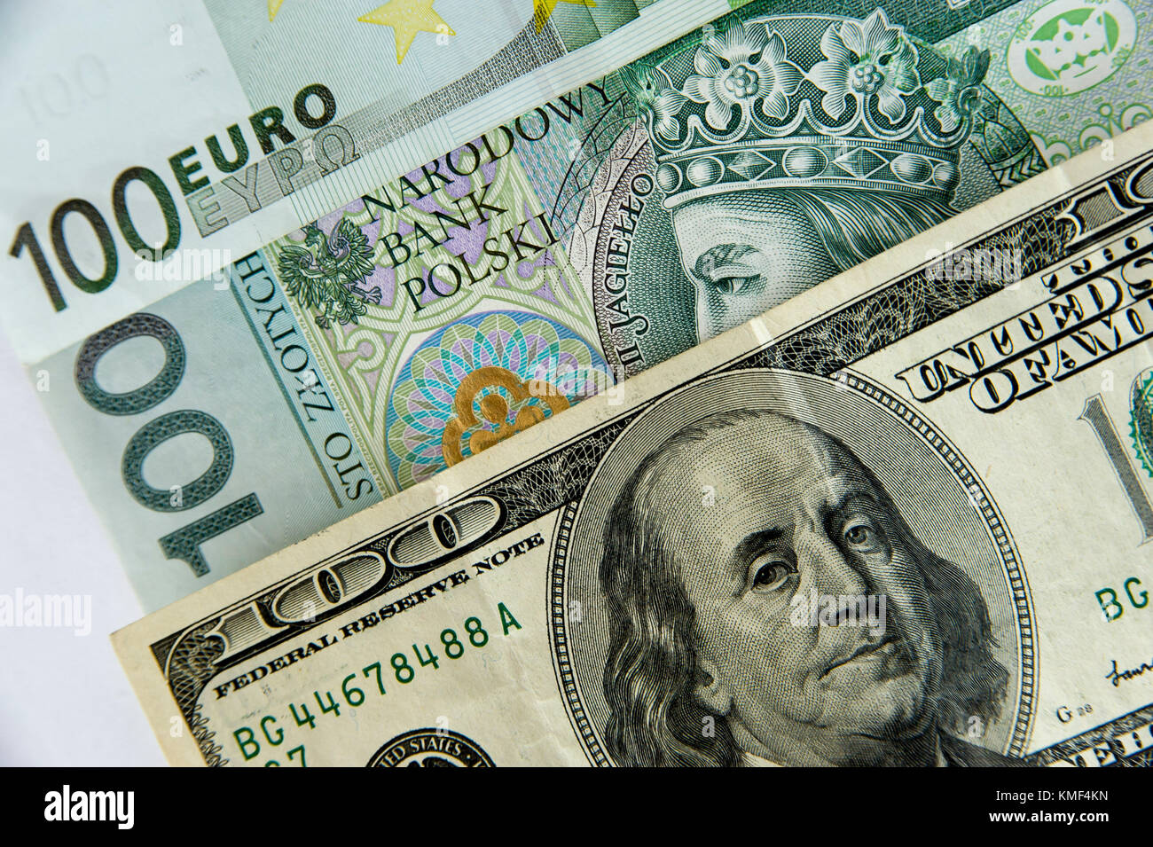 Die Vereinigten Staaten 100 - Dollar Bill (100 $) mit Benjamin Franklin, Polnisch 100 Zloty Rechnung mit dem polnischen König Wladyslaw Jagiello und Hundert e Stockfoto