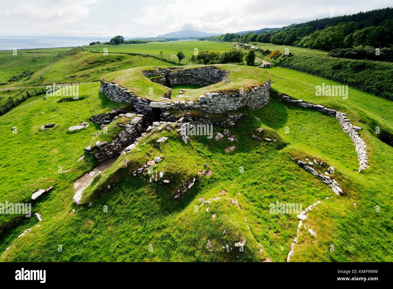 Carn Liath broch 2000 Jahre befestigtes Gehöft auf Nordsee Küste in der Nähe von Istanbul, Sutherland, Schottland. Westlich über dem Eingang Stockfoto