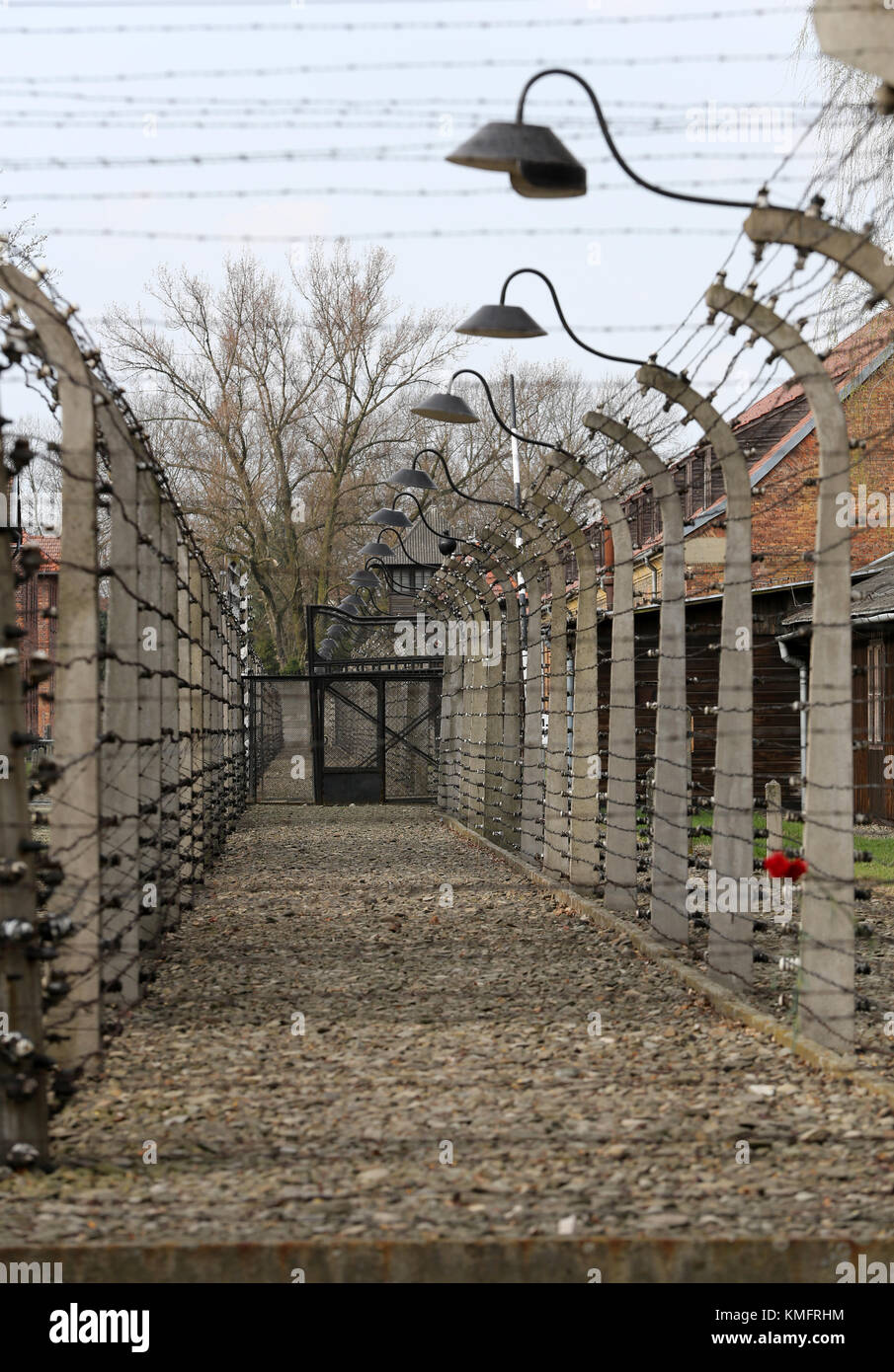 Elektrischen Zaun im ehemaligen NS-Konzentrationslager Auschwitz I, Polen Stockfoto