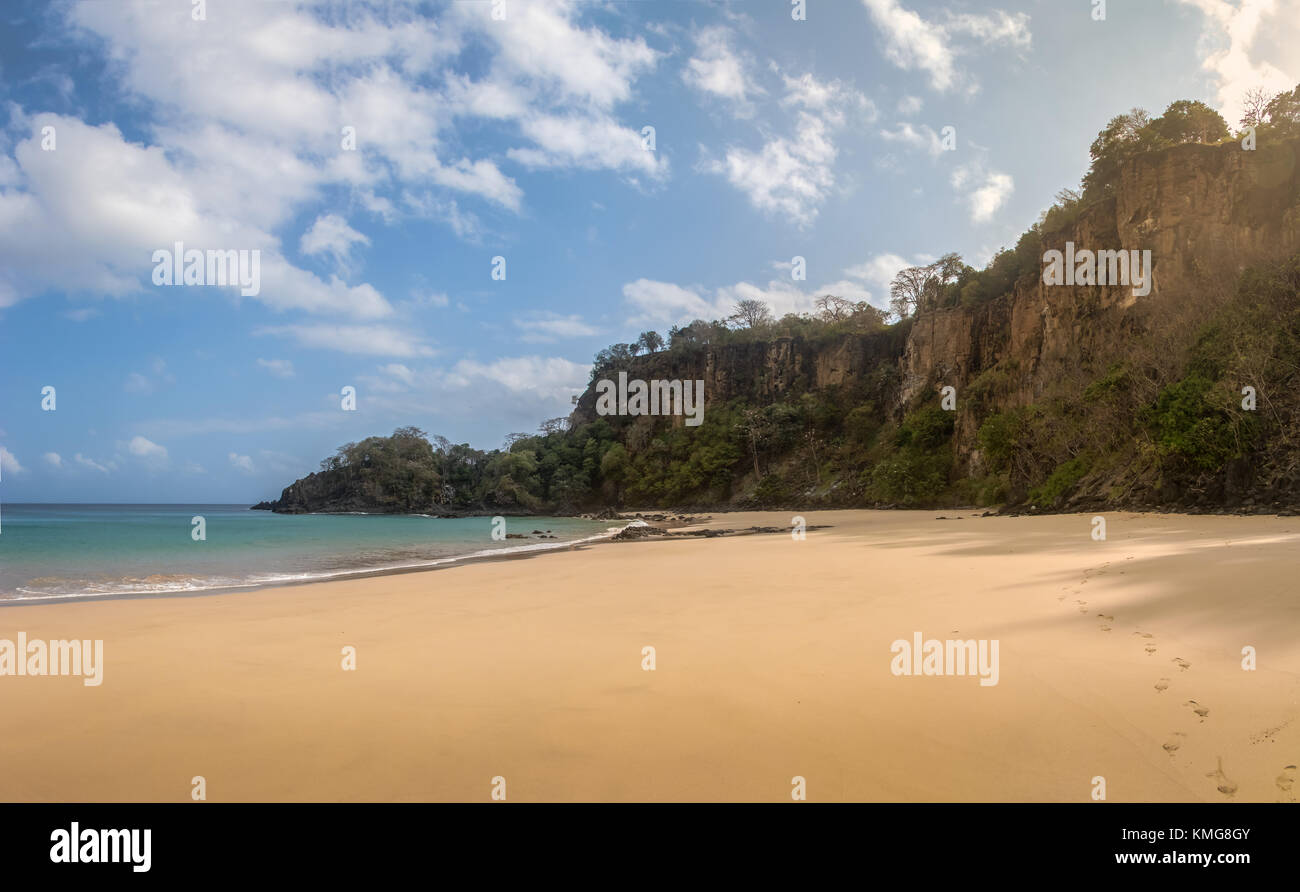 Strand Praia do Sancho - Fernando de Noronha, Pernambuco, Brasilien Stockfoto