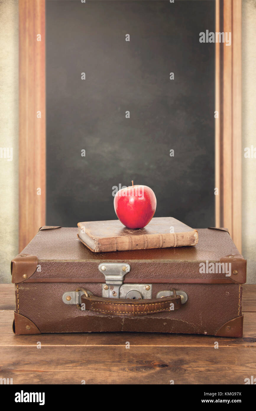 Jahrgang Fall mit alten Buch und Tafel Stockfoto