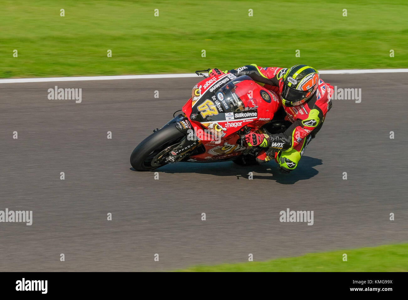Shane's hakey' Byrne Umläufe Niederwald Ecke auf seinem Weiser Ducati Panigale werden während der britischen Superbike Runde 8 in Cadwell Park im Jahr 2017 Stockfoto