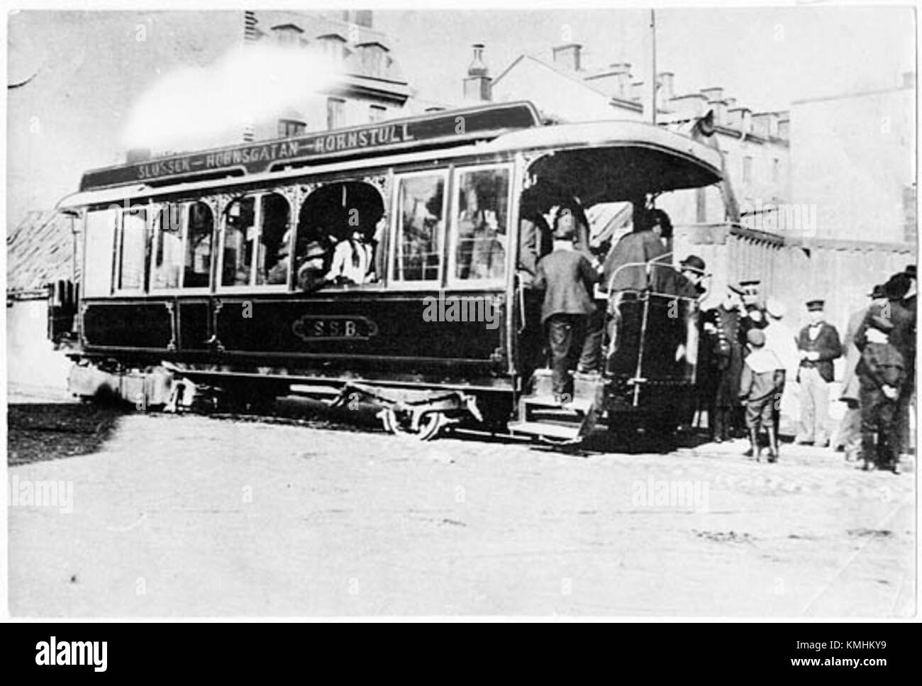 Die Stockholm Steamtram war ein historisches Verkehrssystem in Stockholm, Schweden, das 1901 in Betrieb war. Sie war Teil der frühen Bemühungen, städtische Verkehrssysteme mit Dampfstrom zu entwickeln. Stockfoto