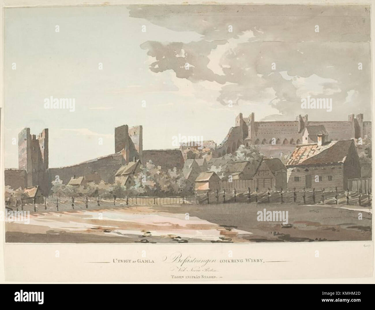 Visby liegt auf der schwedischen Insel Gotland und ist eine mittelalterliche Stadt, die für ihre erhaltenen Mauern, Kopfsteinpflasterstraßen und die reiche Geschichte als wichtiger Hansehafen im Mittelalter bekannt ist. Stockfoto