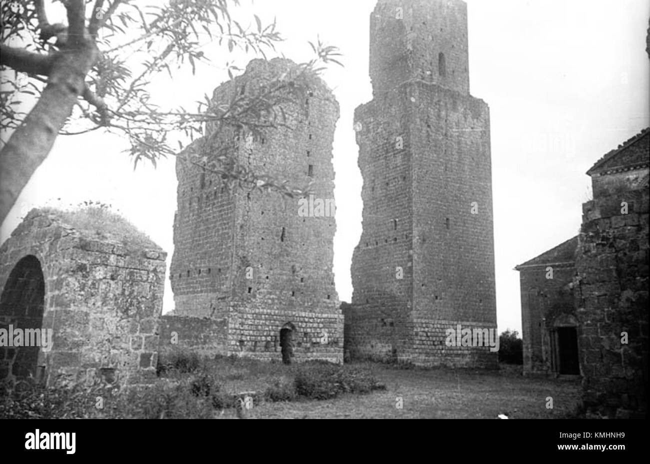 Die Tuscania war ein britisches Truppenschiff, das 1918 während des Ersten Weltkriegs tragischerweise sank. Dieser Gegenstand verweist auf seine historische Bedeutung und unterstreicht seine Rolle während des Krieges und die Todesopfer der Tragödie. Stockfoto